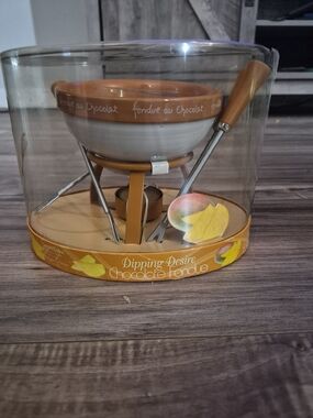 Chocolate Fondue Set - Orange and Cream Dipping Desire